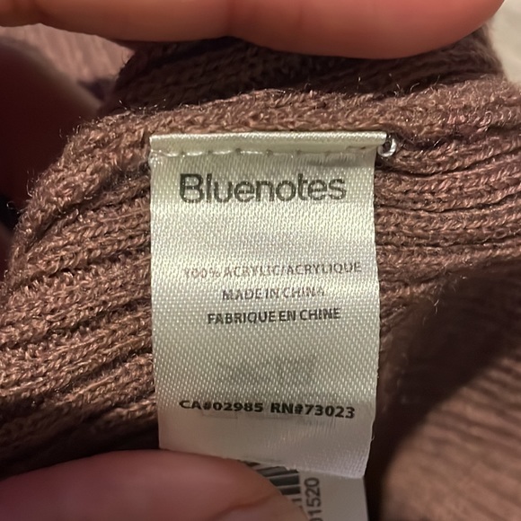 Bluenotes - V Neck Turtlneck - Picture 3 of 3